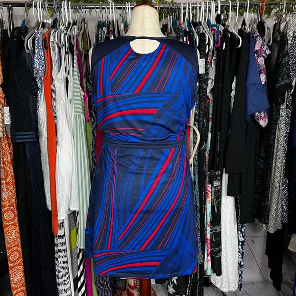 👗⛳️NWOT |•CALLAWAY•| Vibrant Blue & Red Drawstring Waist Athletic Golf Dres… - Picture 4 of 13